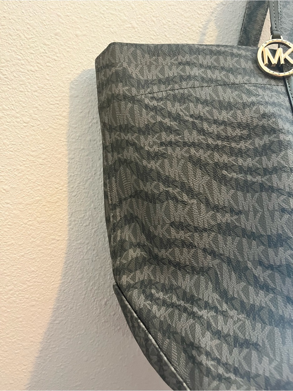 NWT The Michael Large Animal Print Logo Tote Bag - Picture 6 of 8